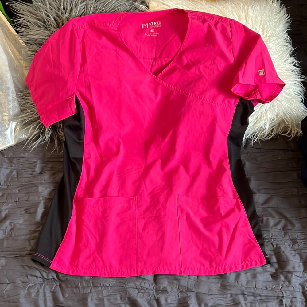 MATRIX IMPULSE Scrub Top